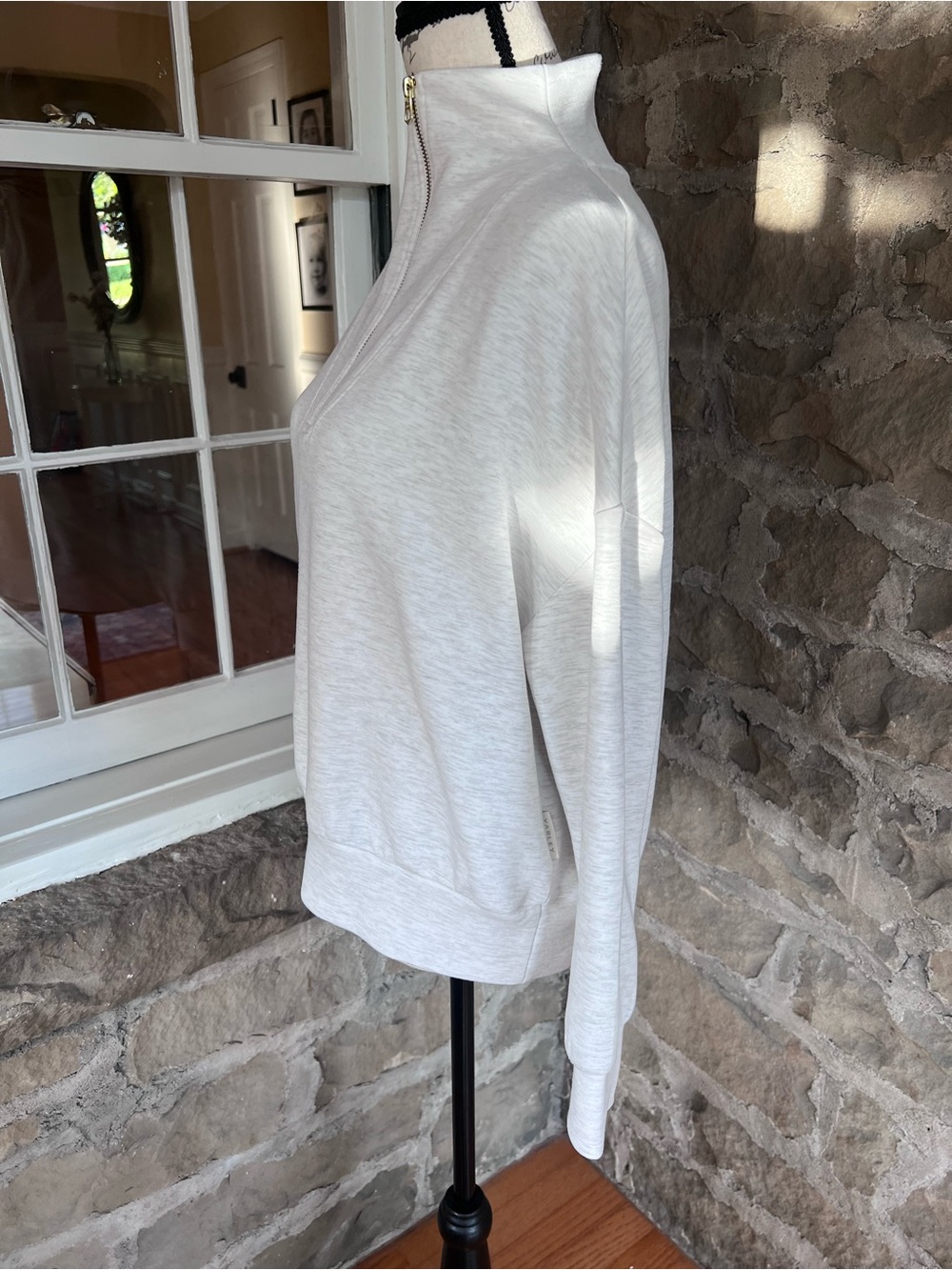 EUC Varley size XS Hawley Quarter-Zip with Gold Hardware - Picture 8 of 16